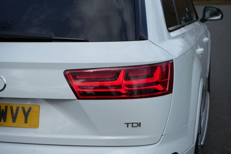 AUDI SQ7