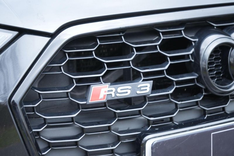 AUDI RS3