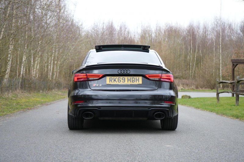 AUDI RS3