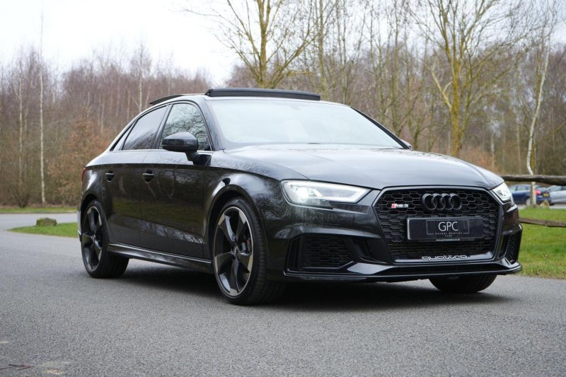 AUDI RS3