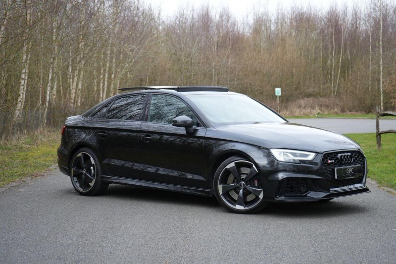 AUDI RS3