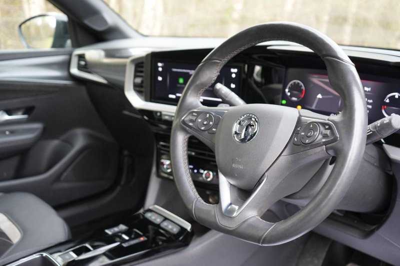 VAUXHALL MOKKA