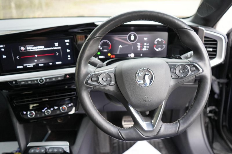 VAUXHALL MOKKA