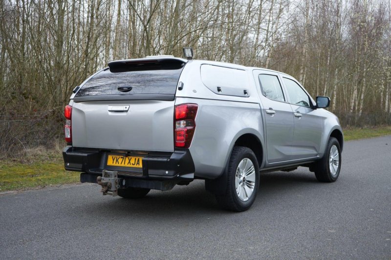 ISUZU D-MAX