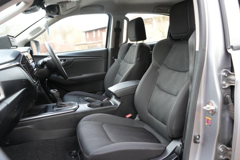 ISUZU D-MAX