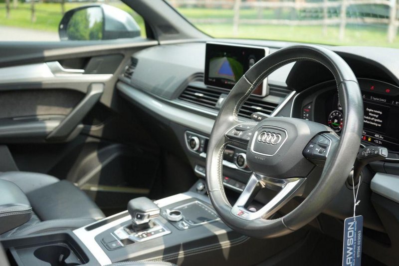 AUDI SQ5