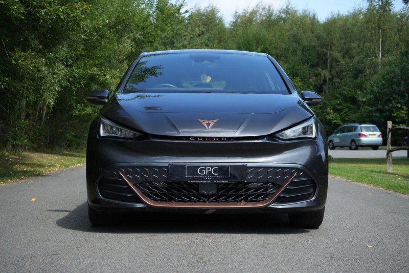 CUPRA BORN
