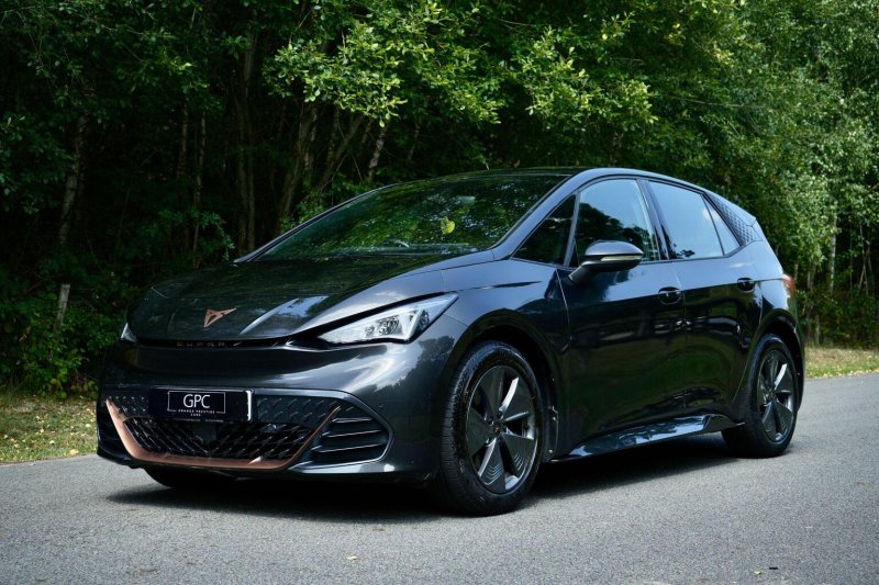 CUPRA BORN