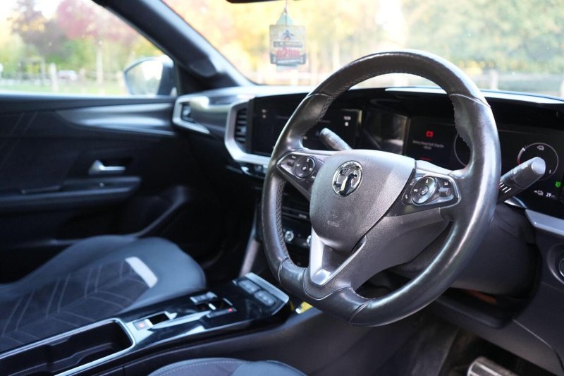 VAUXHALL MOKKA